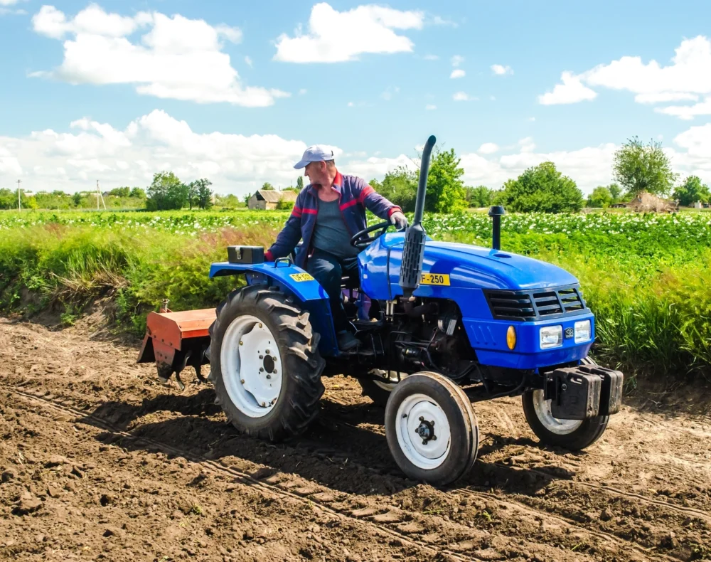 kherson-oblast-ukraine-may-28-2020-a-farmer-w-2025-03-18-17-38-09-utc-ezgif.com-jpg-to-webp-converter kherson-oblast-ukraine-may-28-2020-a-farmer-w-2025-03-18-17-38-09-utc-ezgif.com-jpg-to-webp-converter